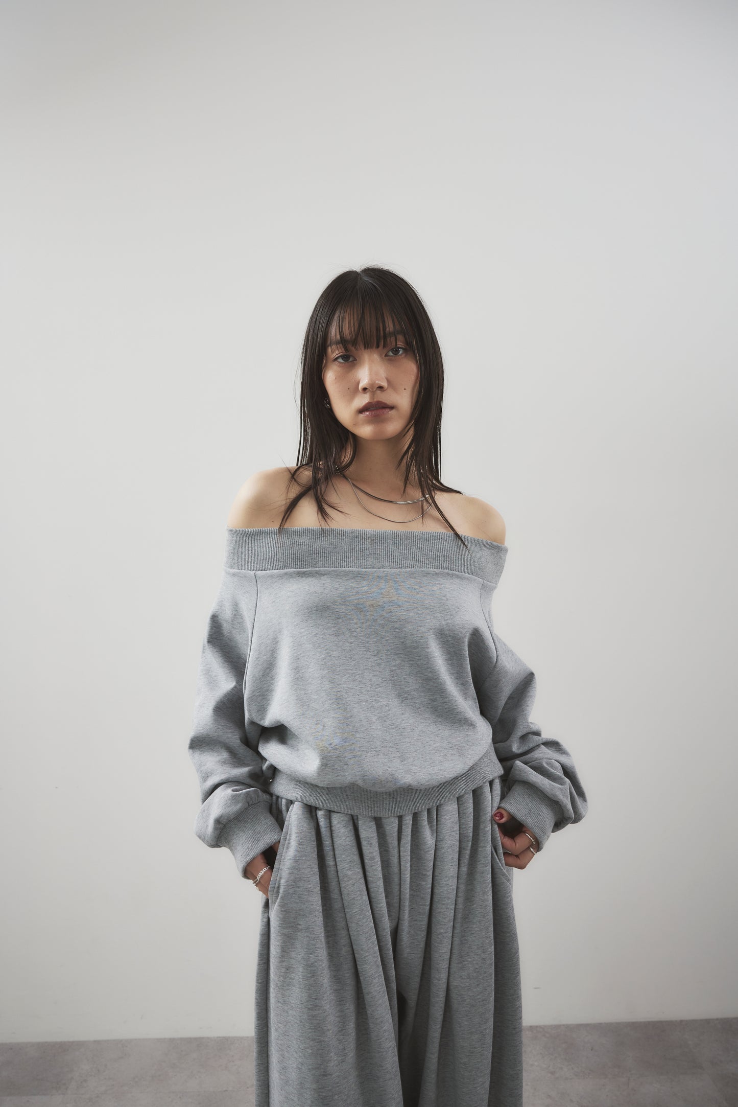 Sweatshirt-touch off-shoulder tops