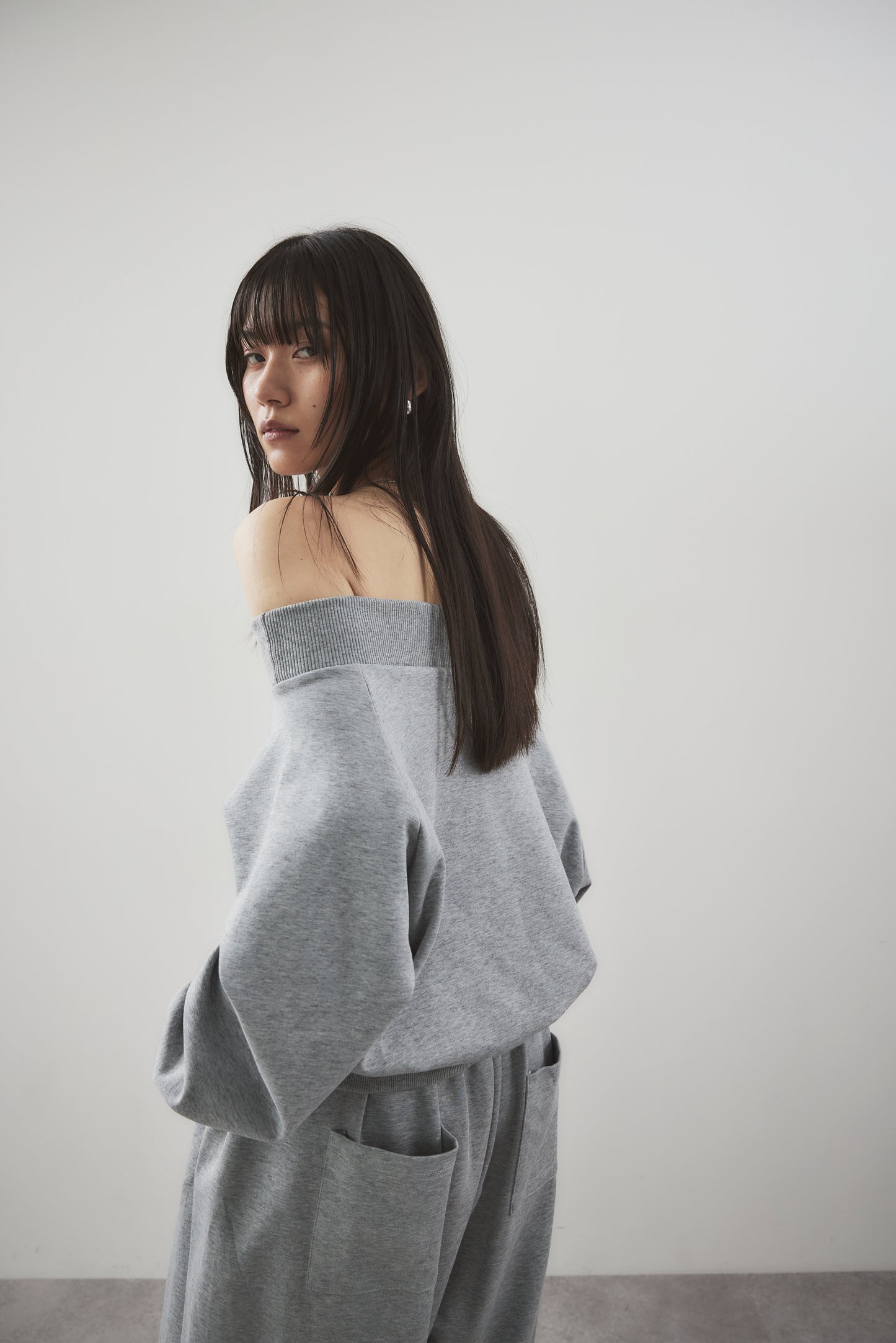 Sweatshirt-touch off-shoulder tops