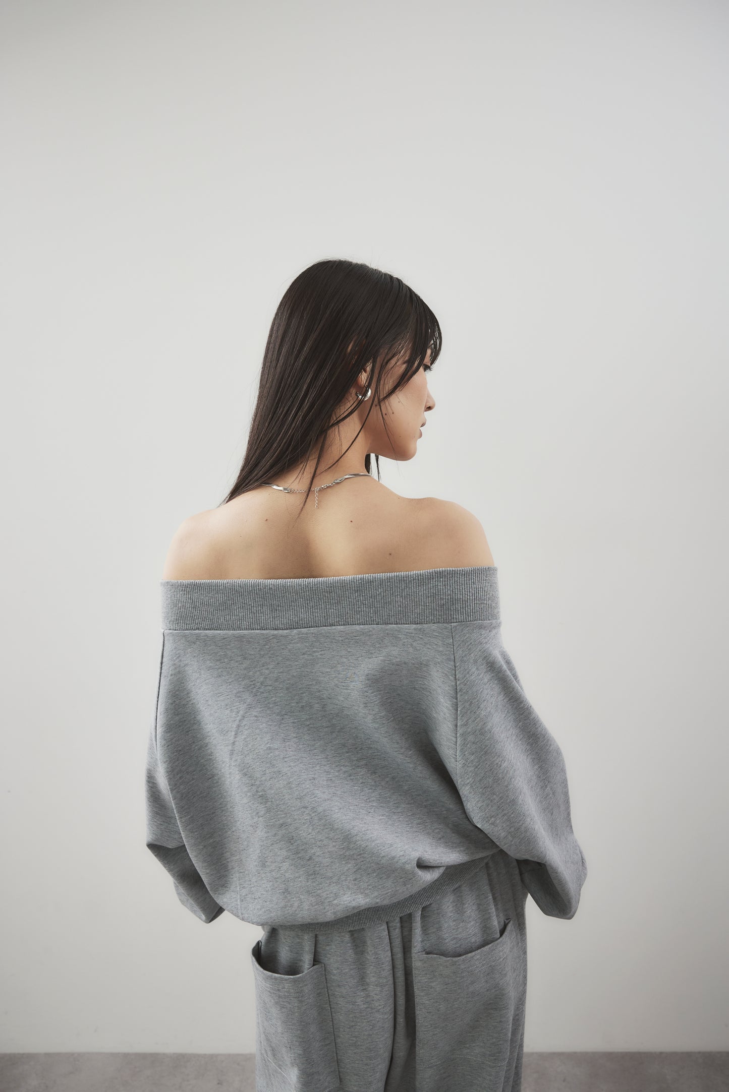 Sweatshirt-touch off-shoulder tops