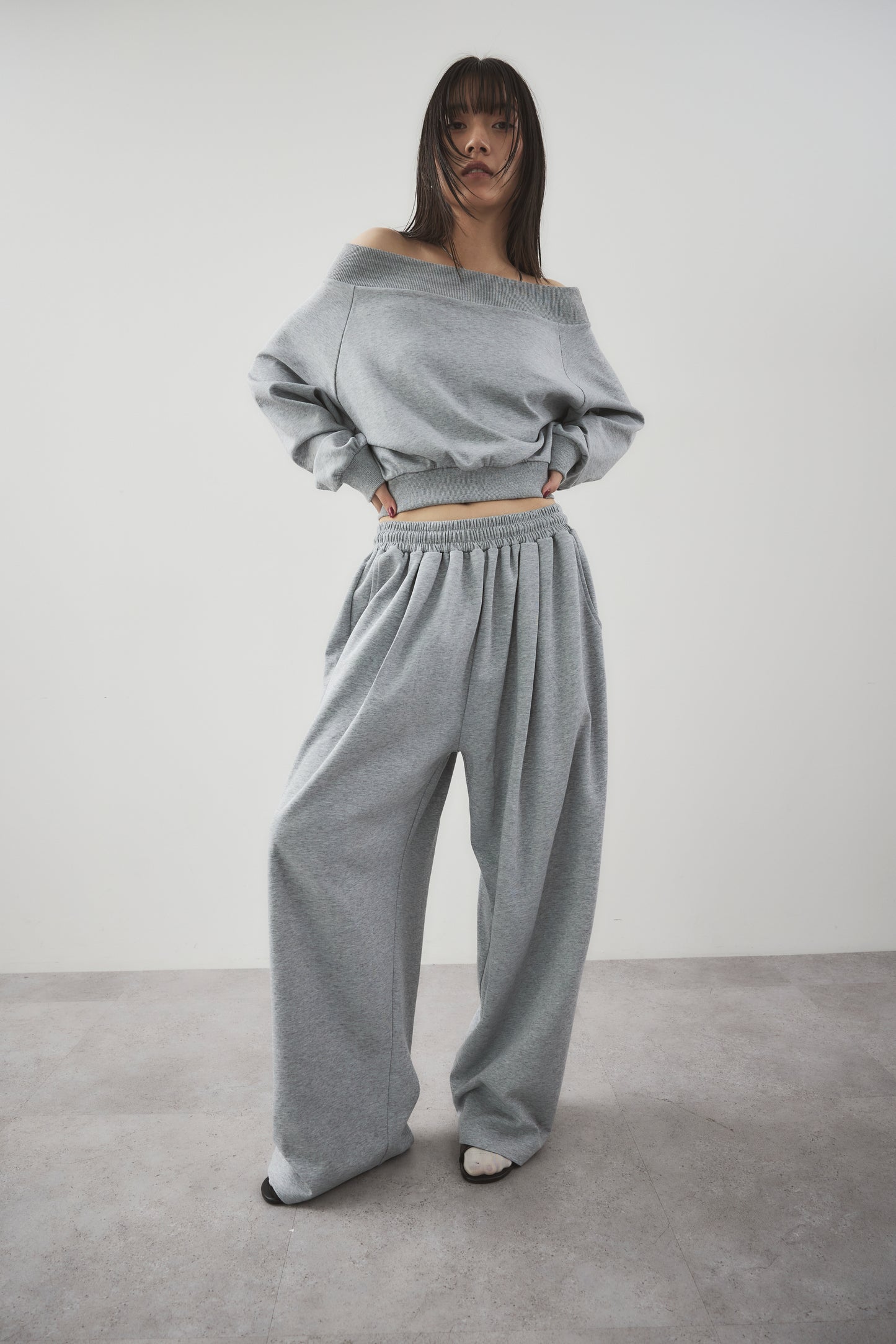 Sweat touch tuck pants