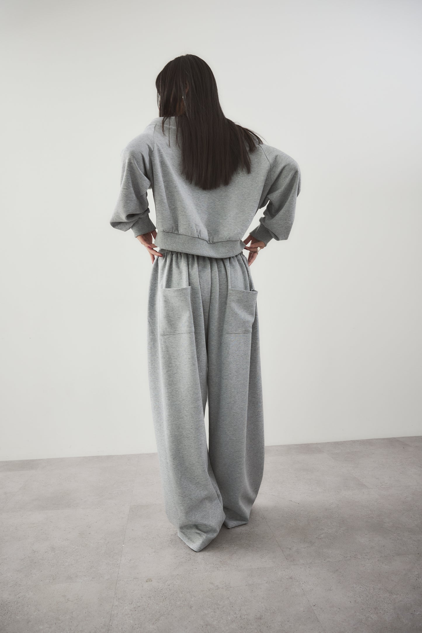 Sweat touch tuck pants