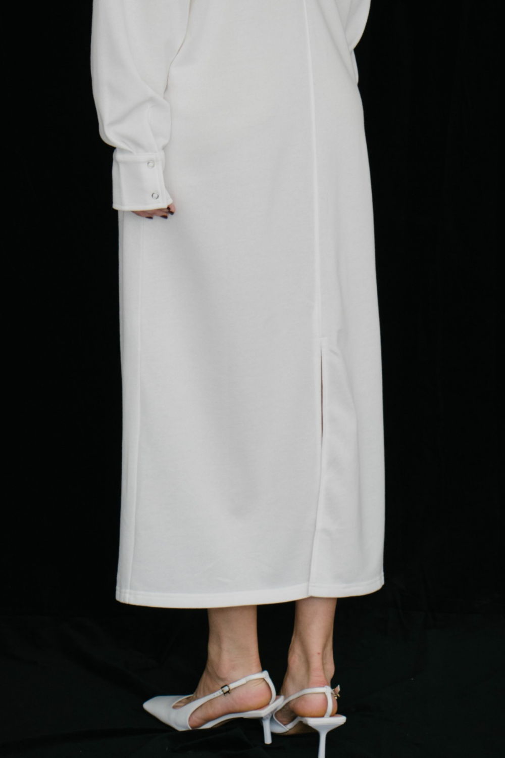 Back open cut dress