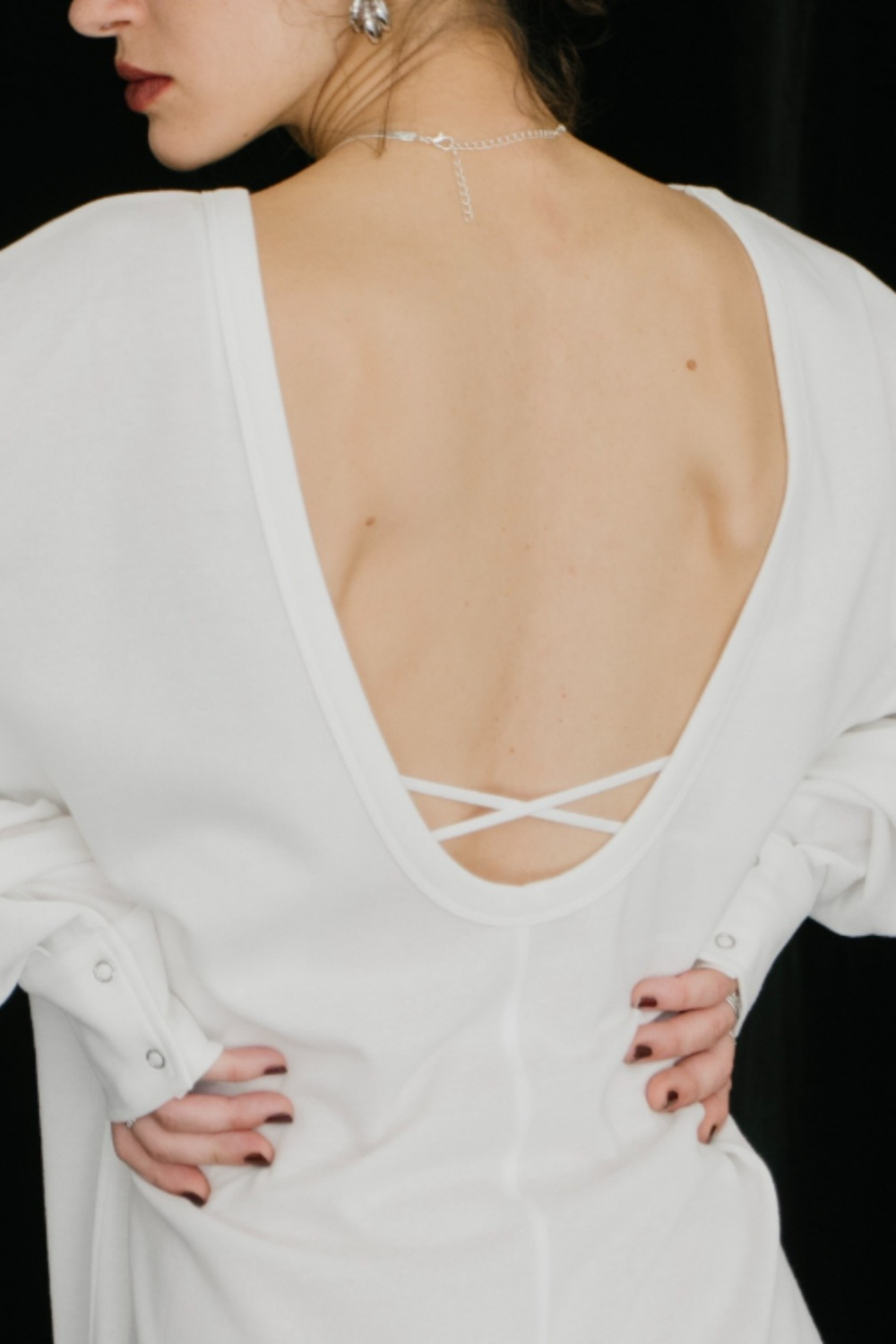 Back open cut dress
