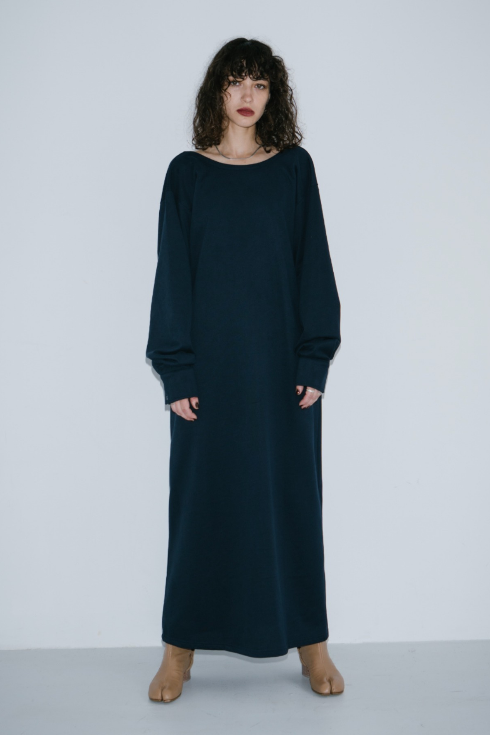 Back open cut dress