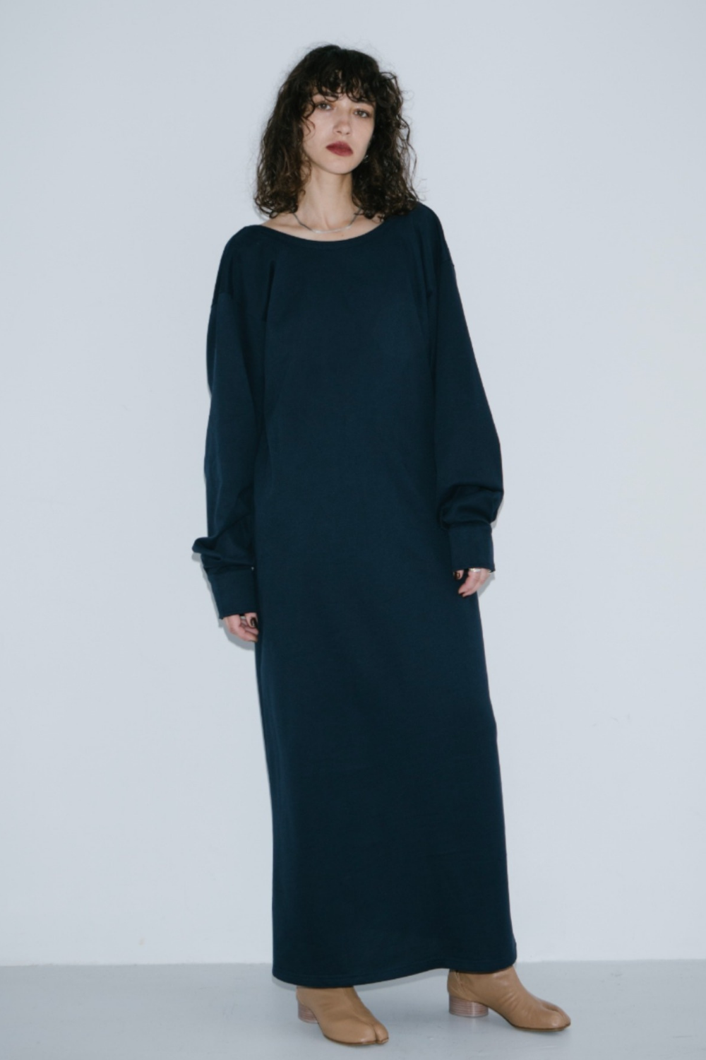 Back open cut dress