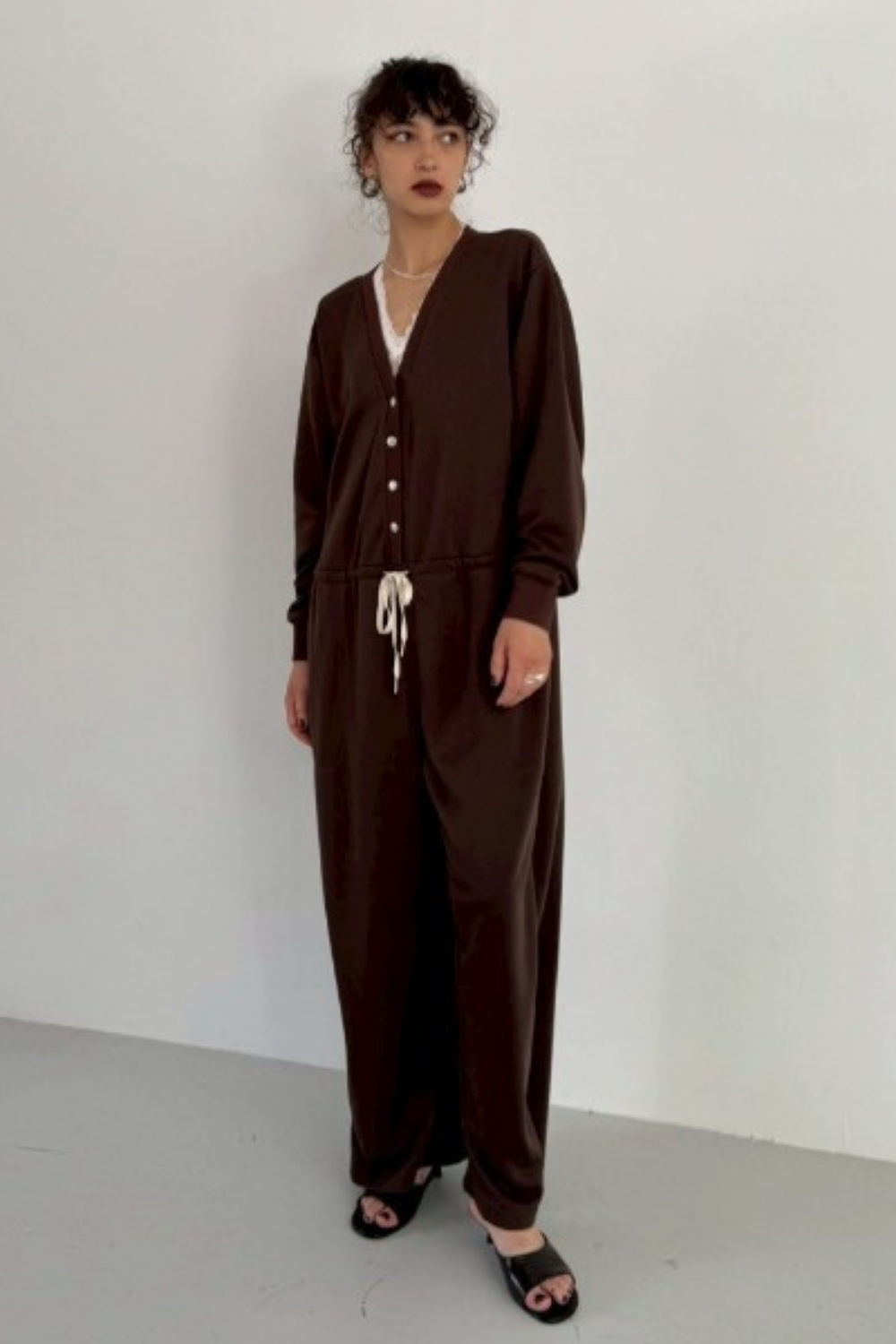 V-neck sweatshirt jumpsuit