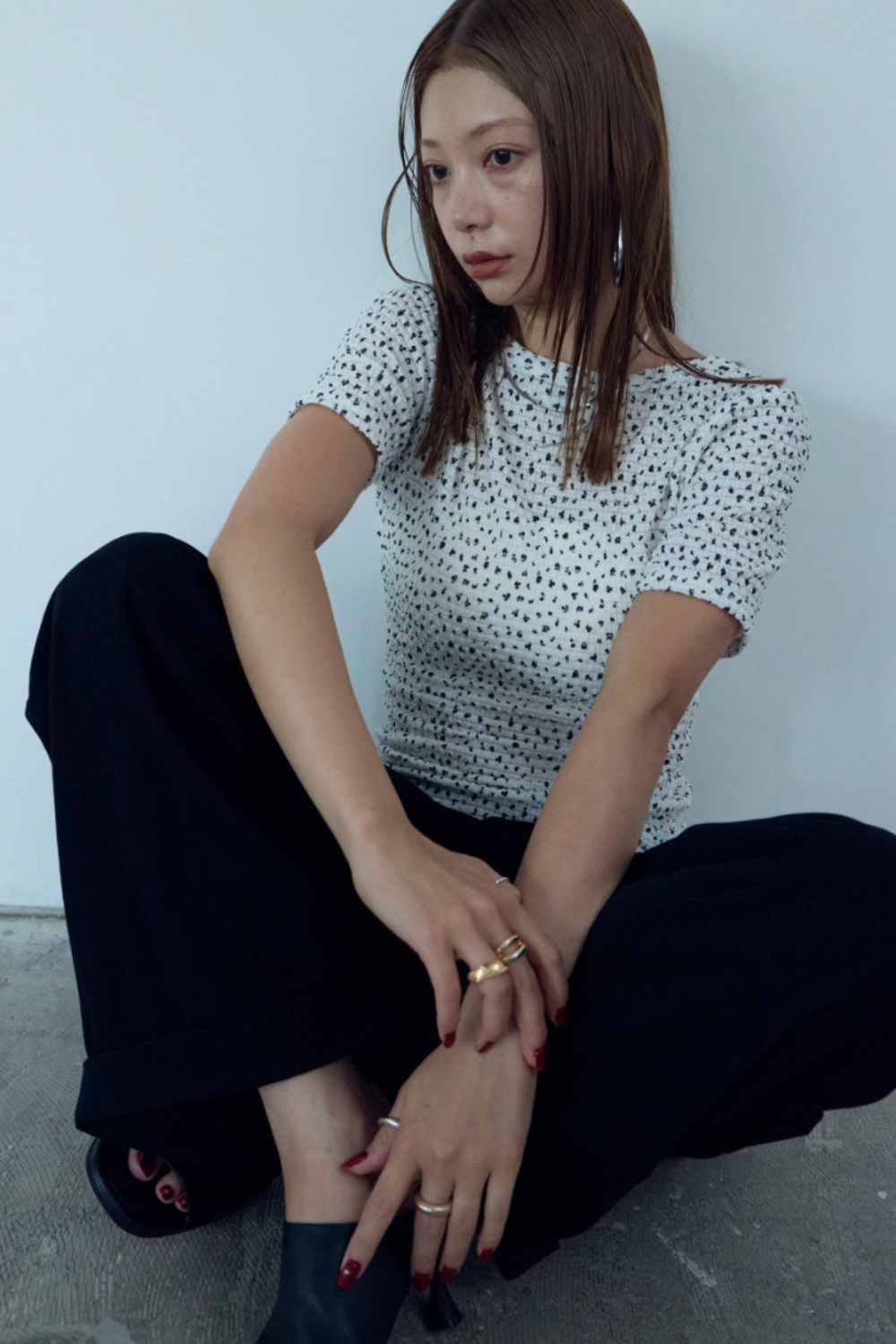 Flower front button TEE