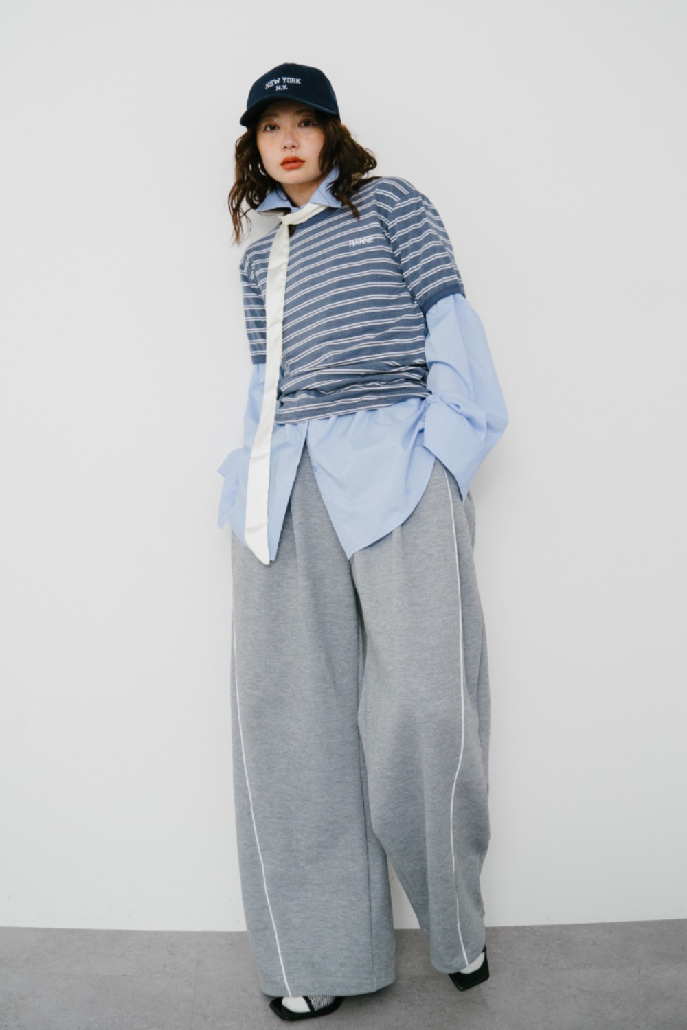 Border compact tee
