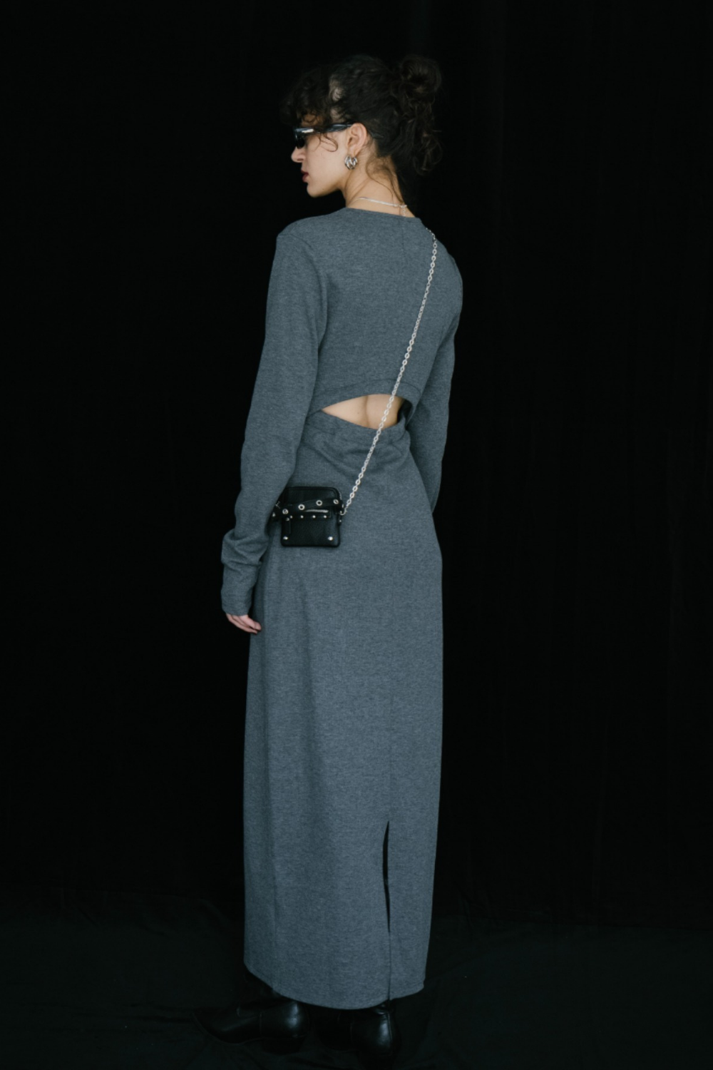 Long-sleeve back cut design dress
