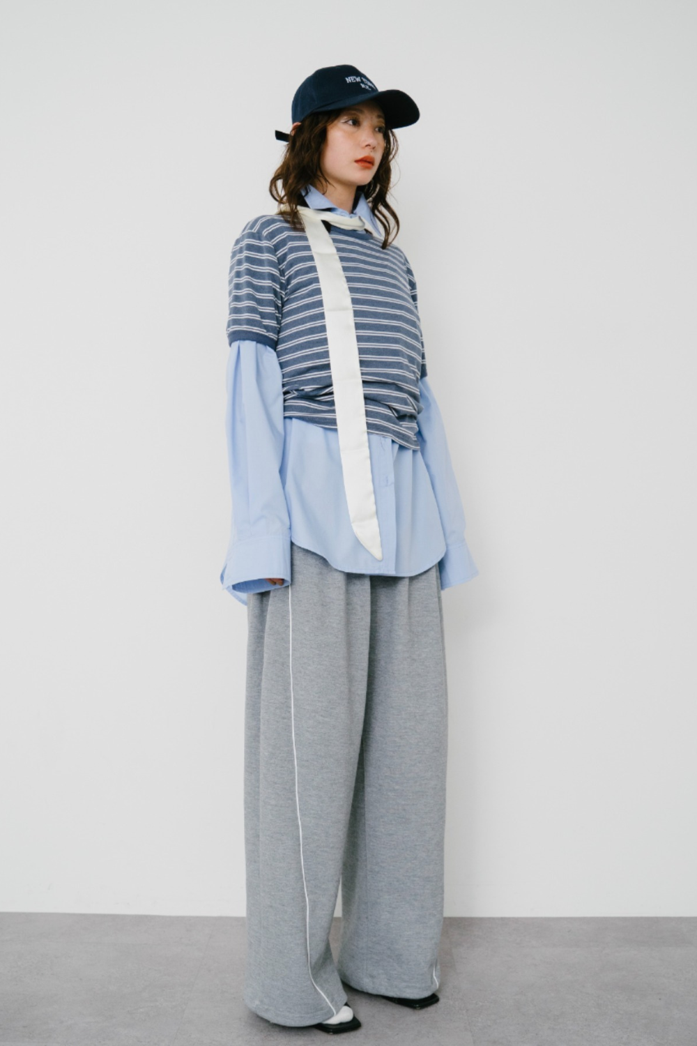 Border compact tee