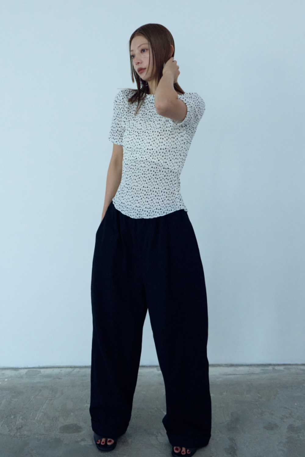 Flower front button TEE