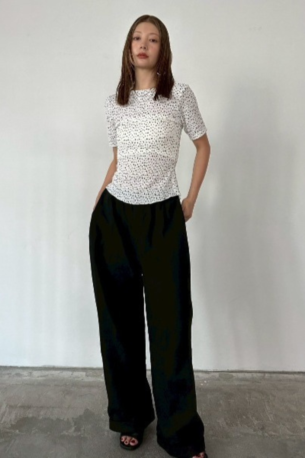 Flower front button TEE
