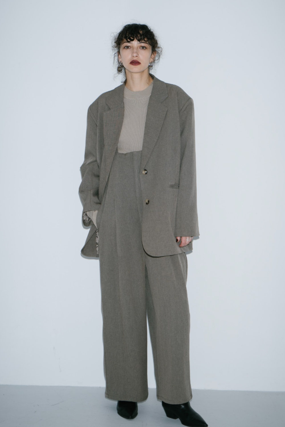 Single-breasted tailored jacket