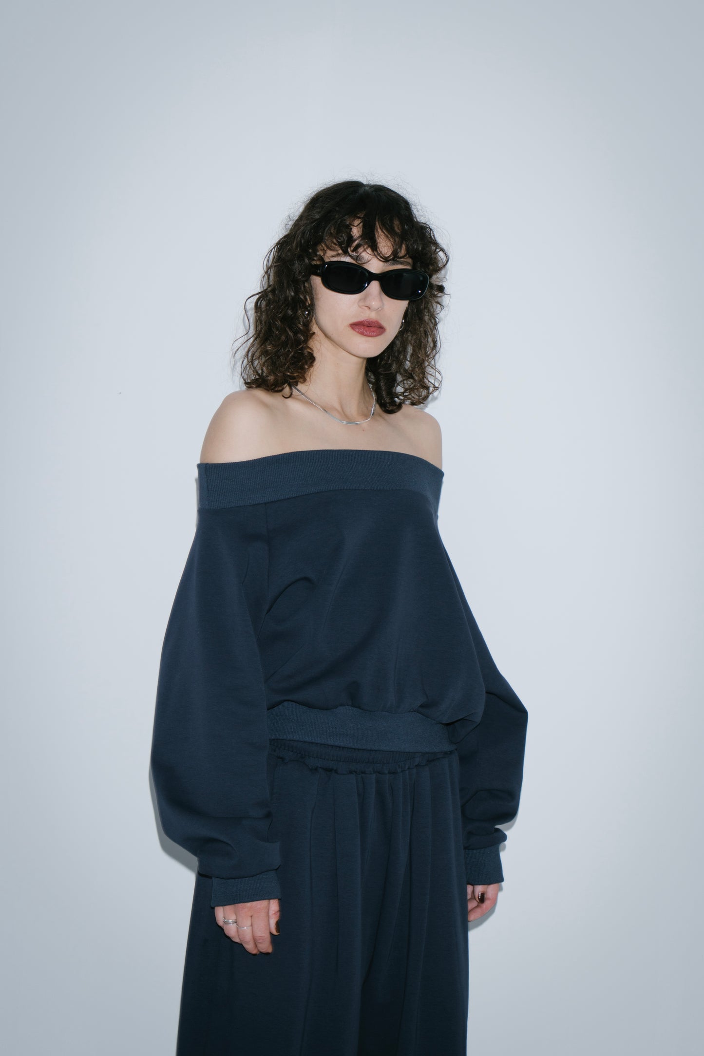Sweatshirt-touch off-shoulder tops