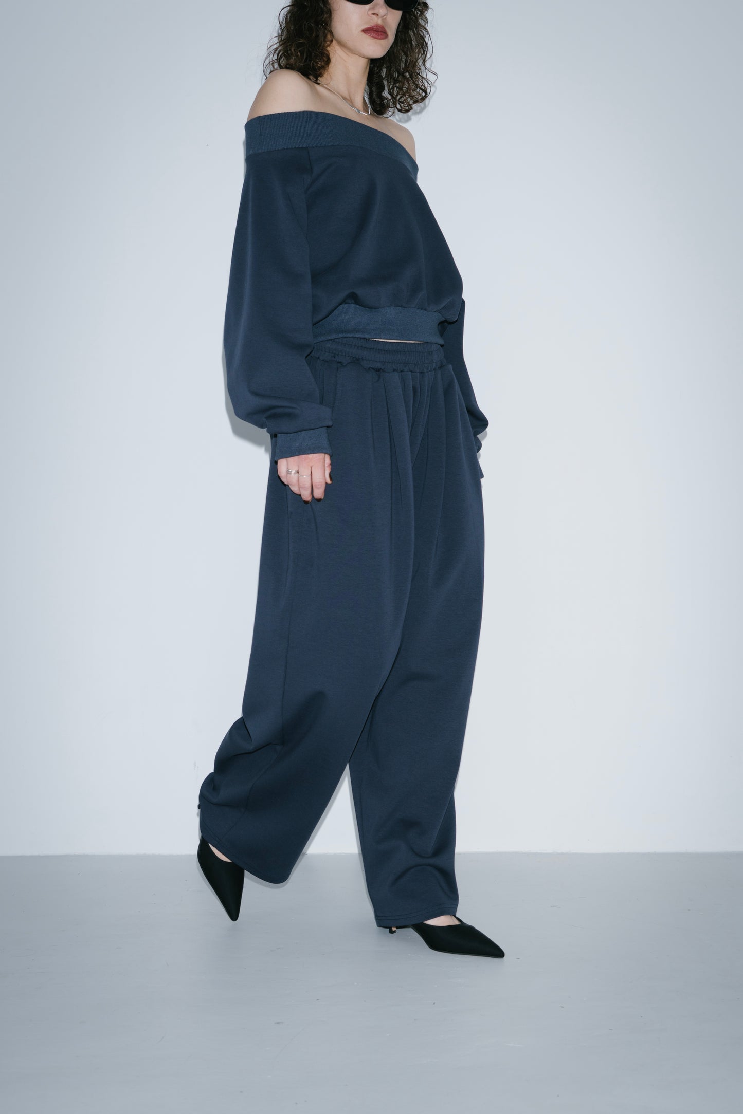 Sweat touch tuck pants