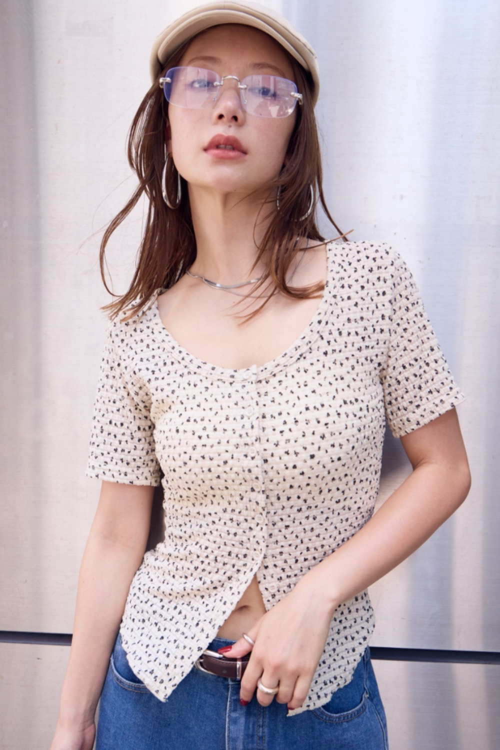 Flower front button TEE