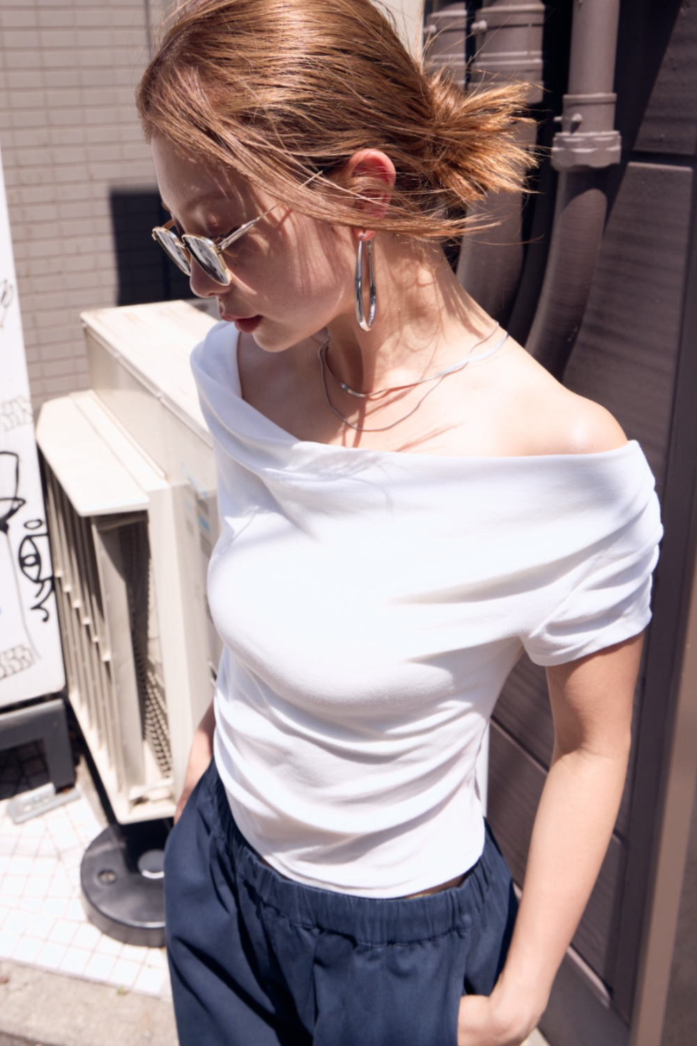 Draped off-shoulder TEE