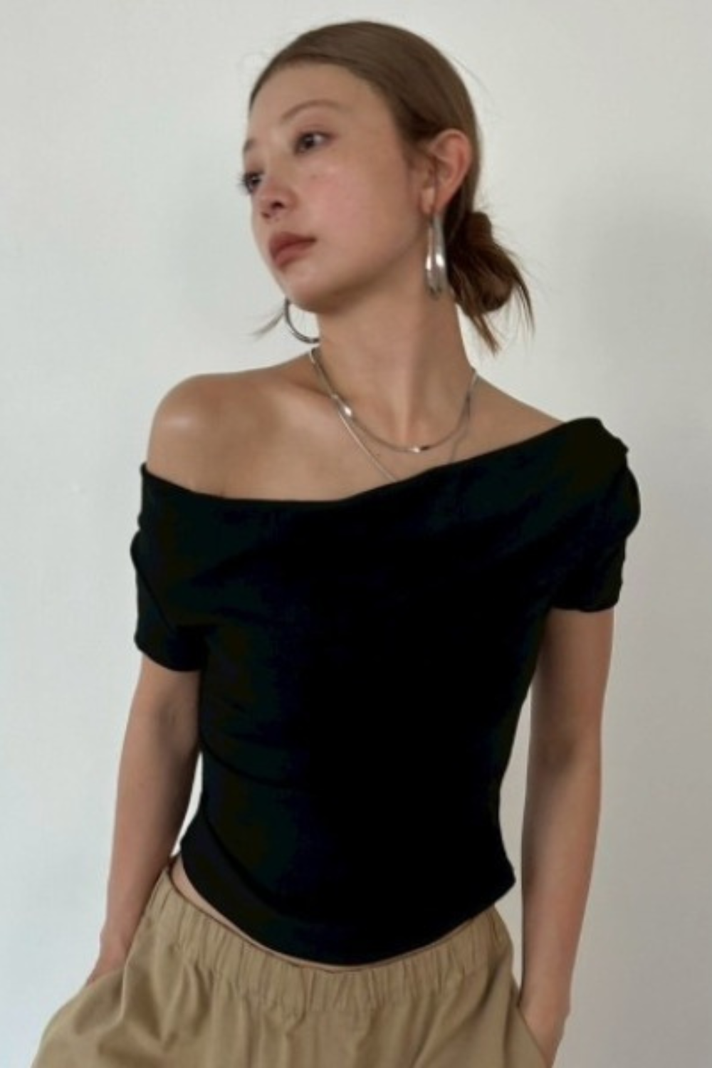 Draped off-shoulder TEE