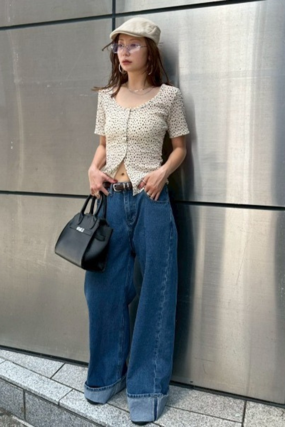 Flower front button TEE