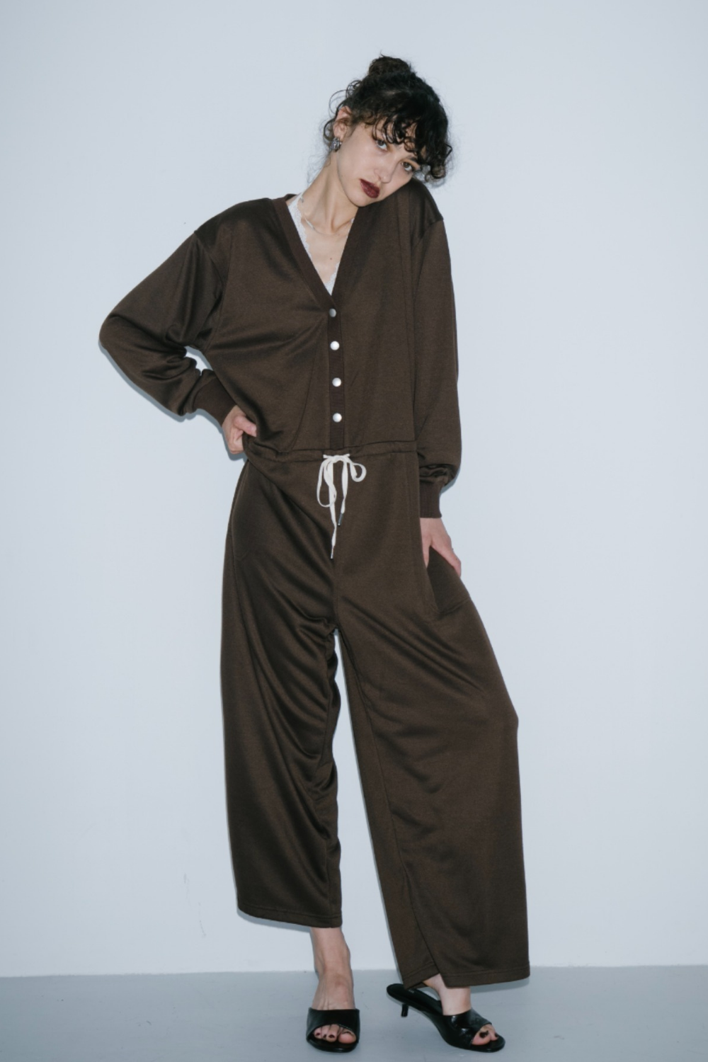 V-neck sweatshirt jumpsuit