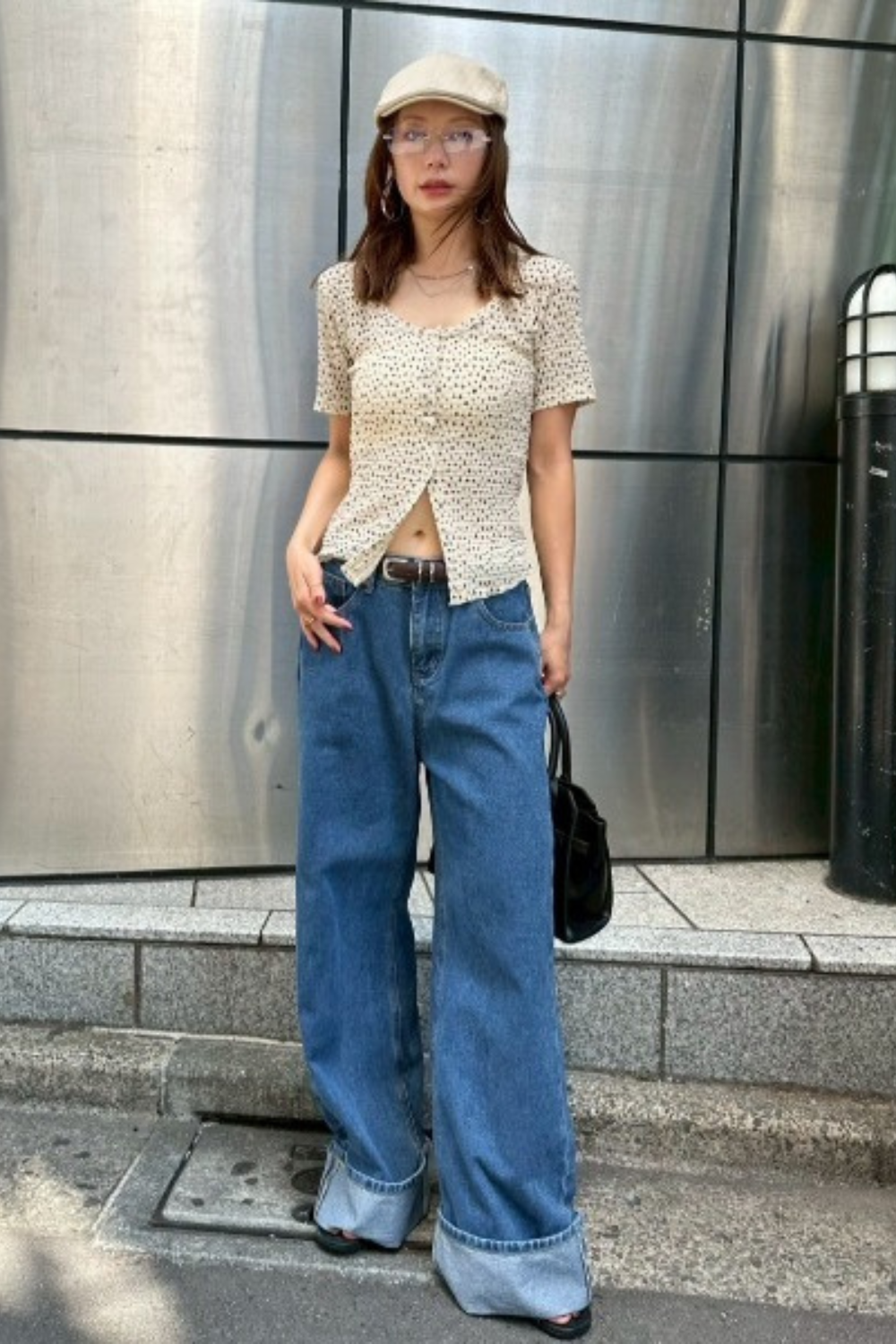 Flower front button TEE
