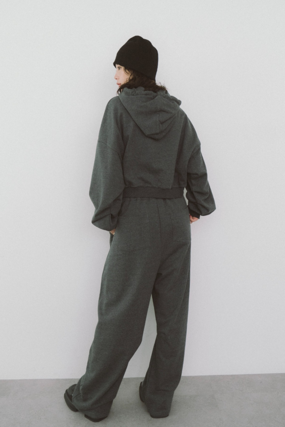 【Collaboration】Wide silhouette sweatpants