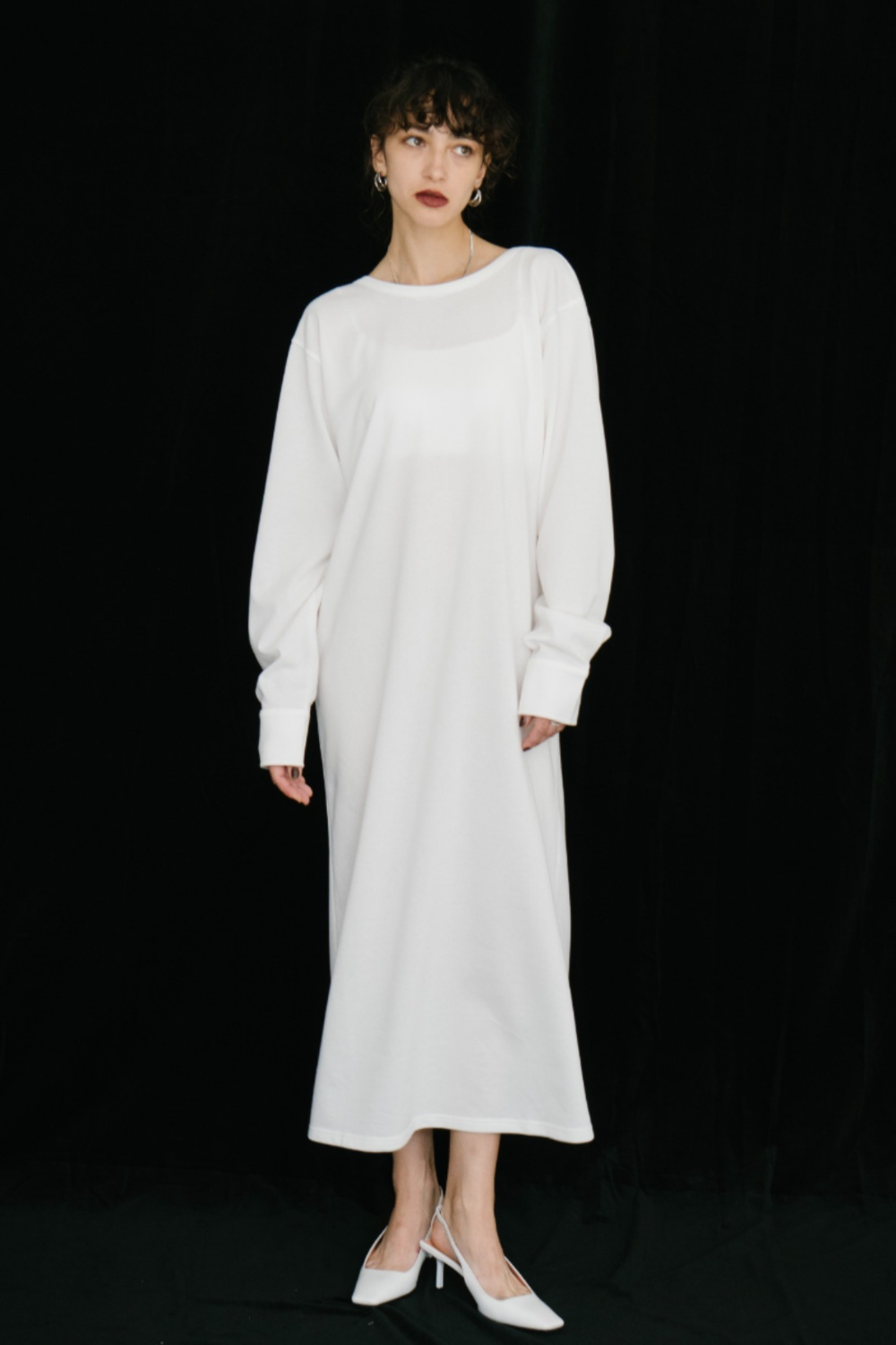 Back open cut dress
