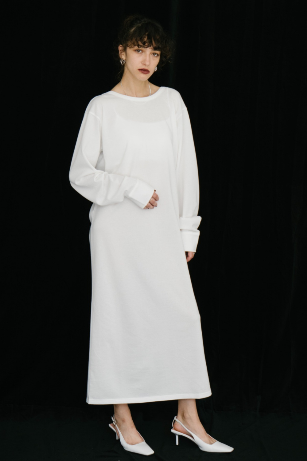 Back open cut dress
