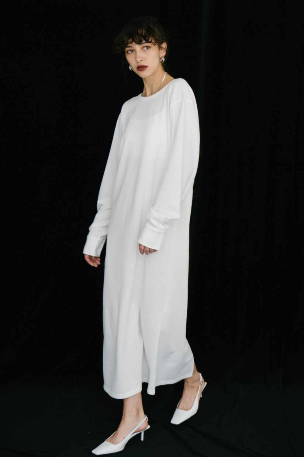 Back open cut dress