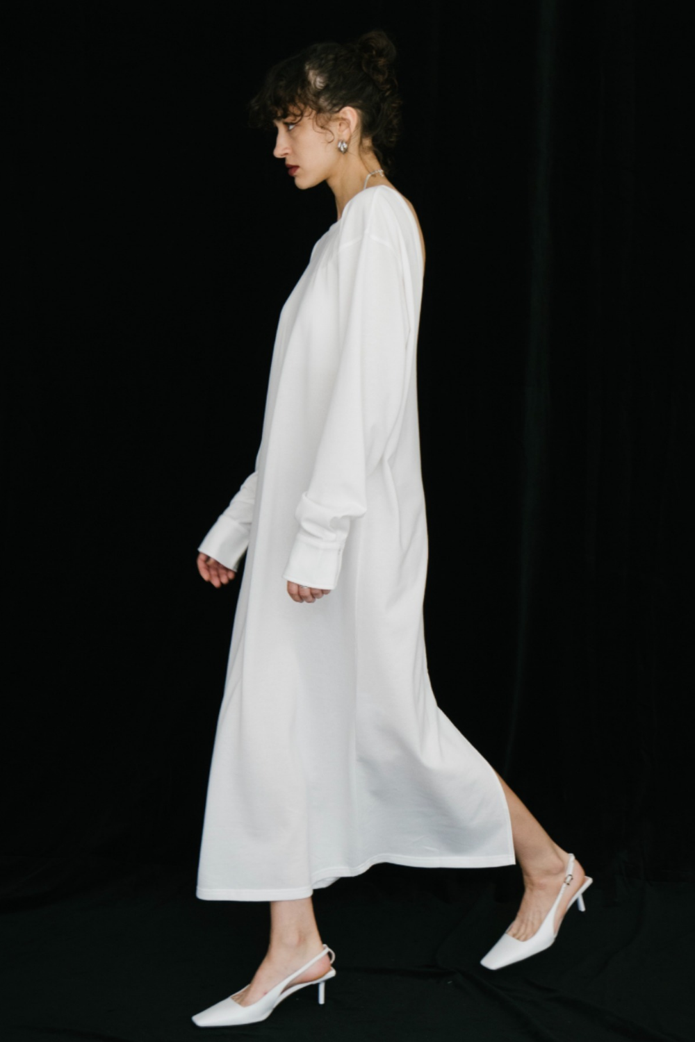Back open cut dress