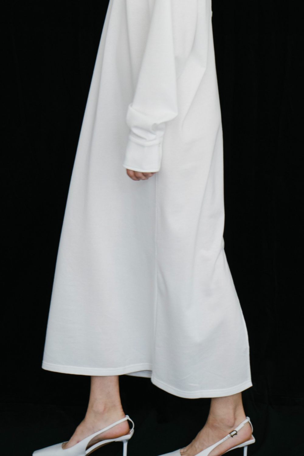 Back open cut dress
