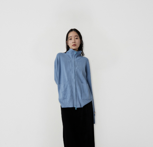 【11.28(金)発売】大人気アイテムのドライバーズニットにオフィシャル限定カラーが登場！