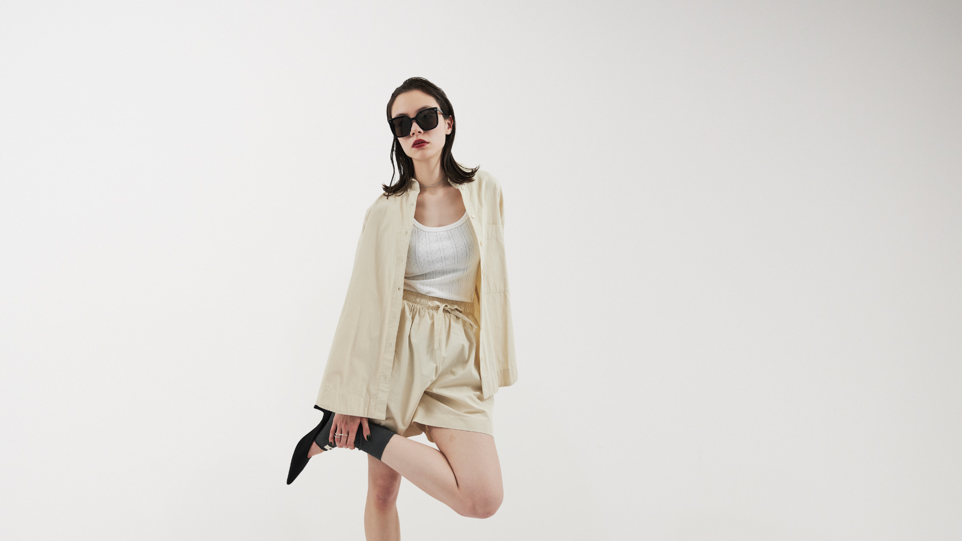 【4.17(金)発売】着るだけでスタイリングが完成！シーズンムードを高めてくれるアイテムの登場です。