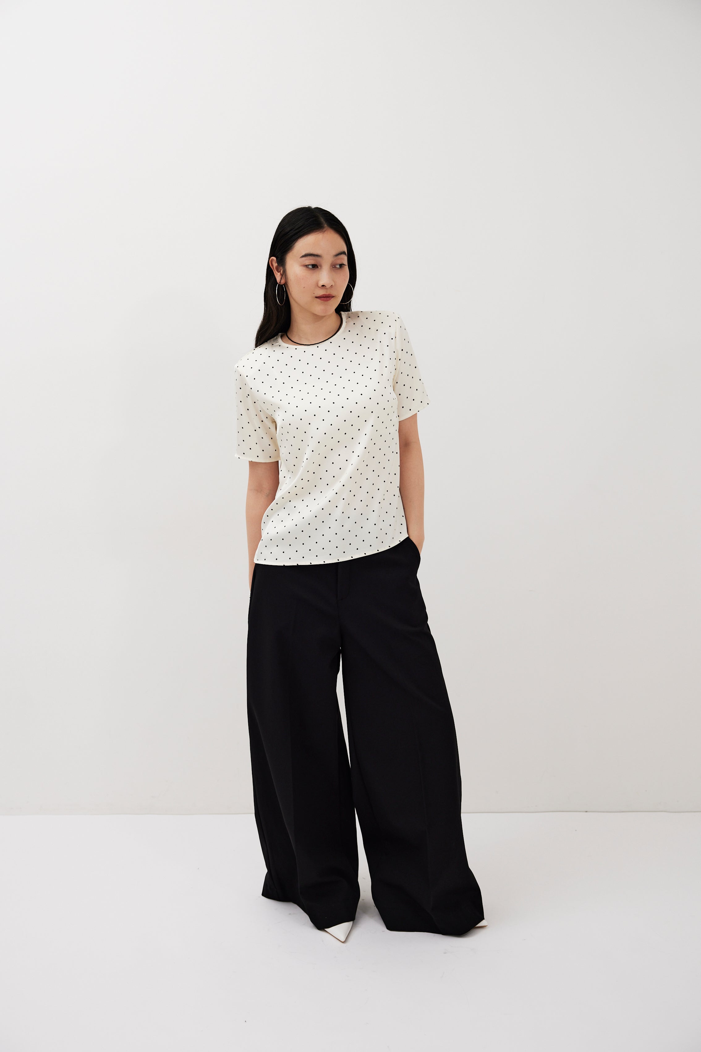 Dot satin half-sleeve blouse