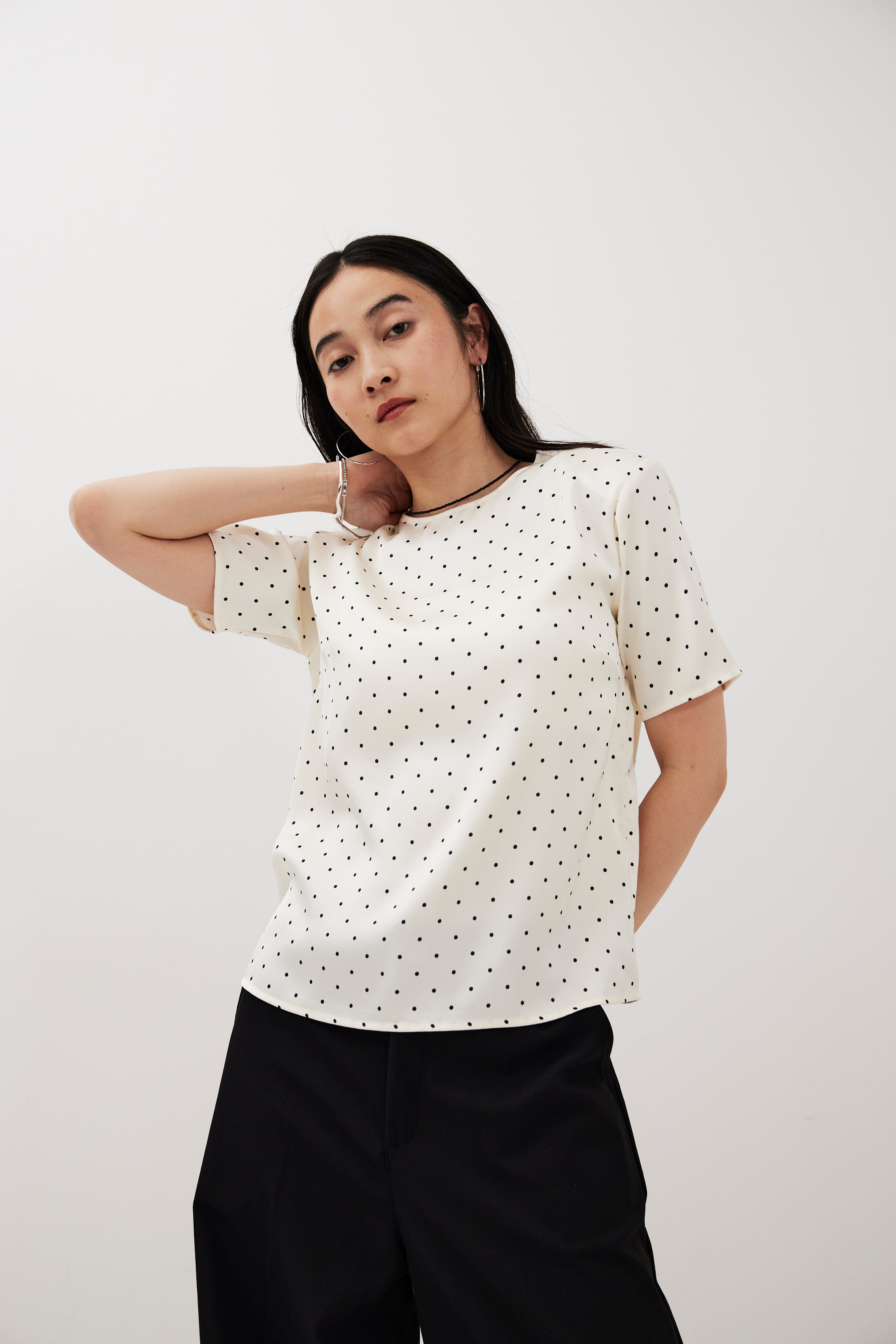 Dot satin half-sleeve blouse