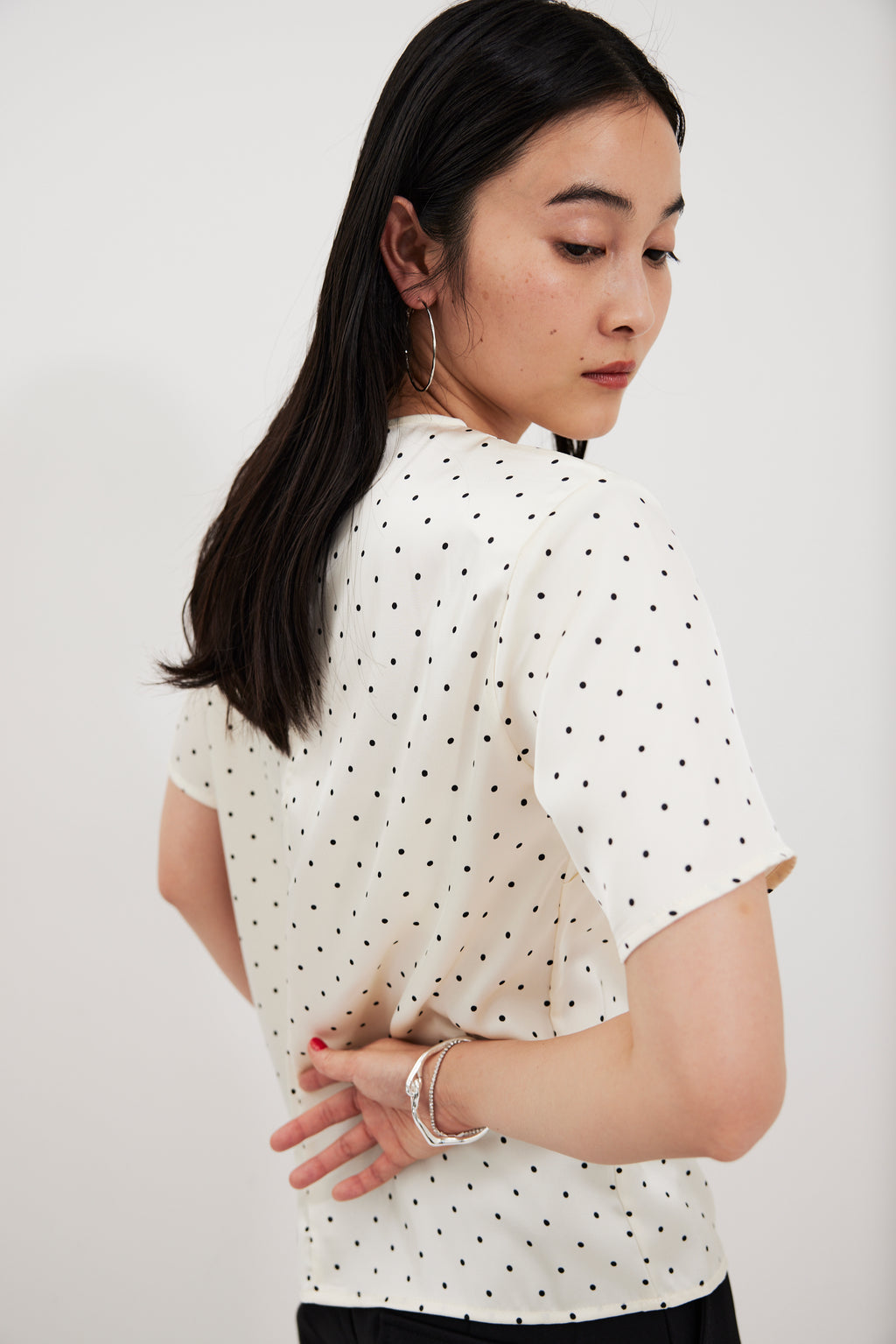 Dot satin half-sleeve blouse