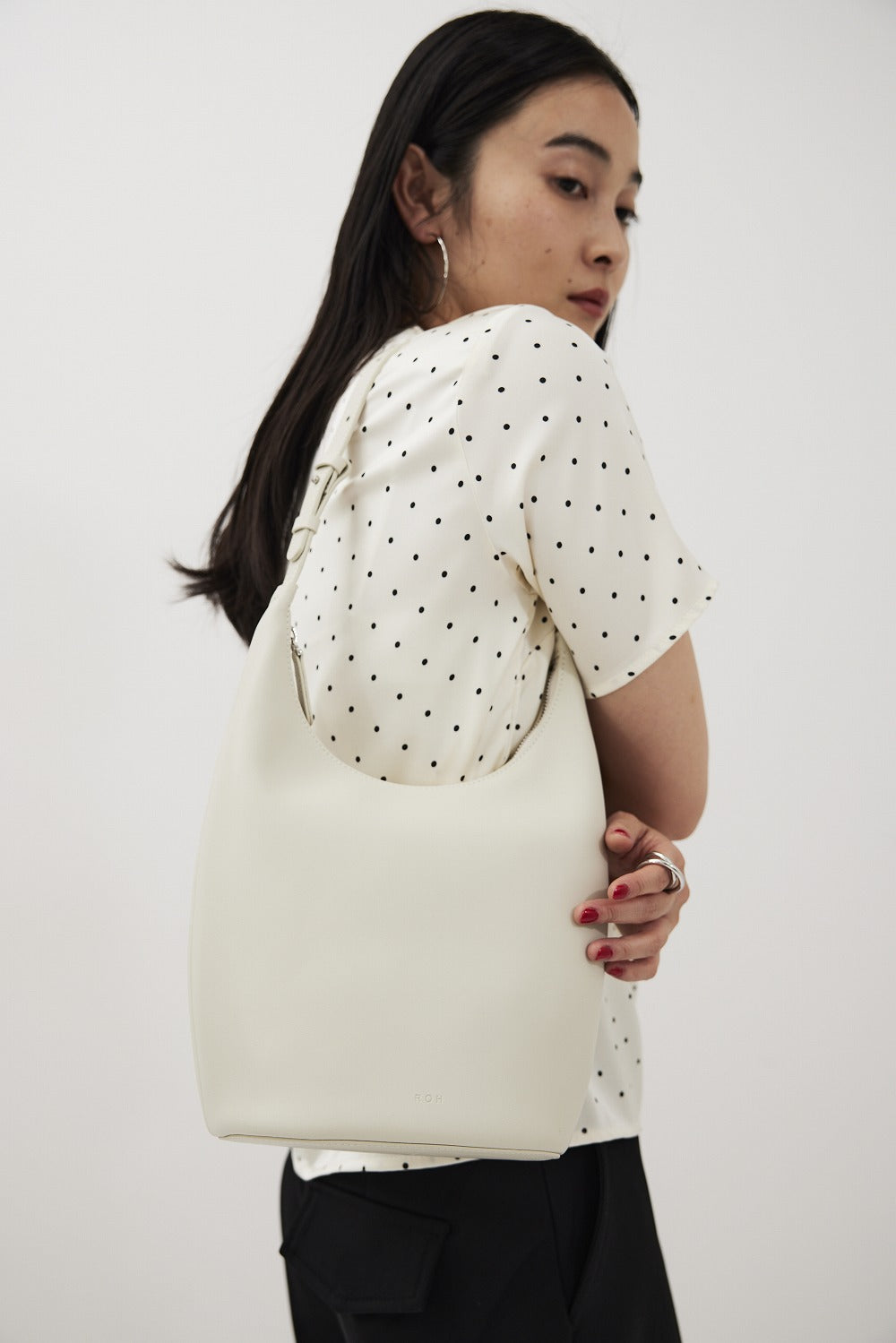 ROH SEOUL - Medium around hobo bag – HANNE ONLINE SHOP