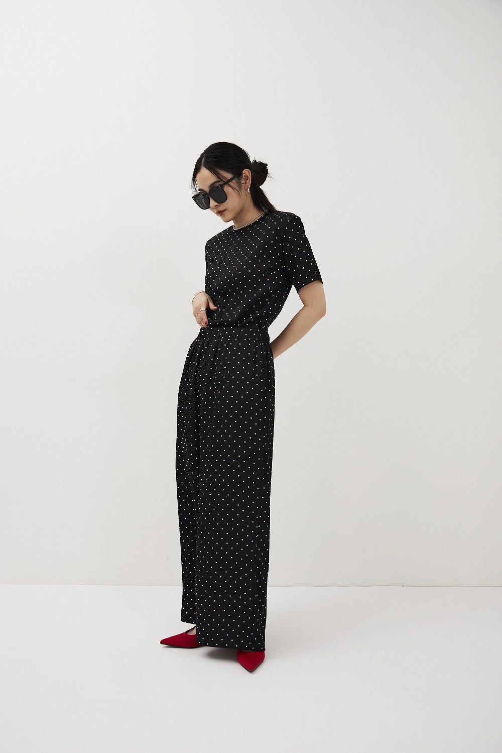 Dot satin long skirt