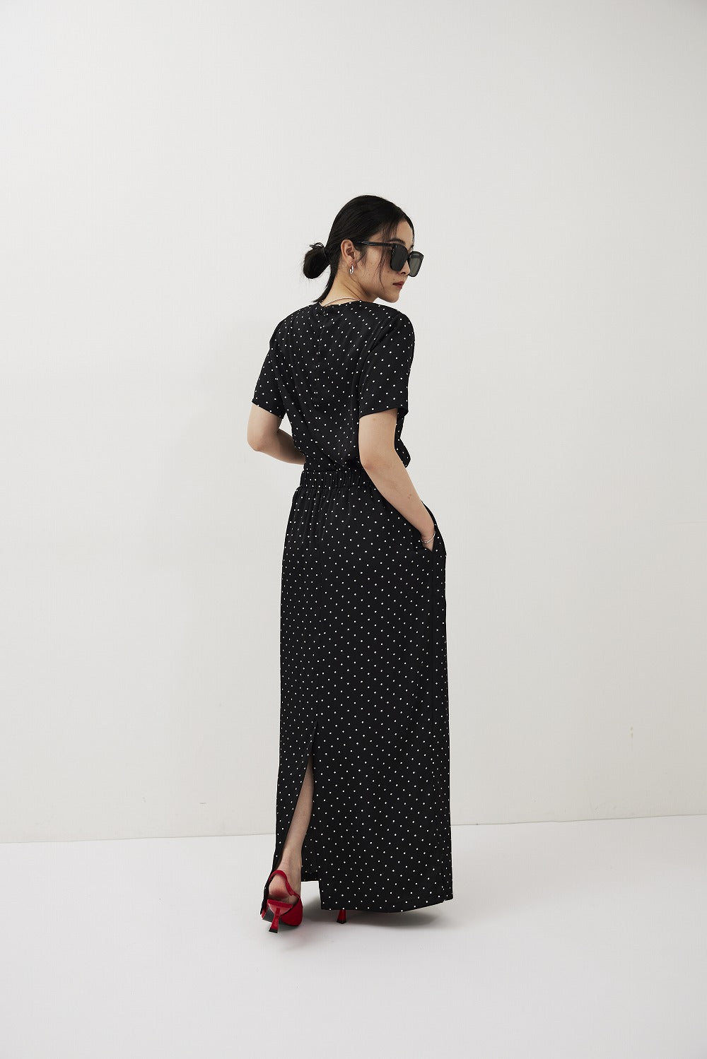Dot satin long skirt