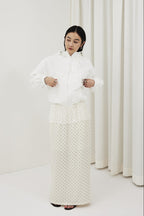 Dot satin long skirt