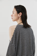 Open shoulder border long TEE