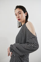 Open shoulder border long TEE