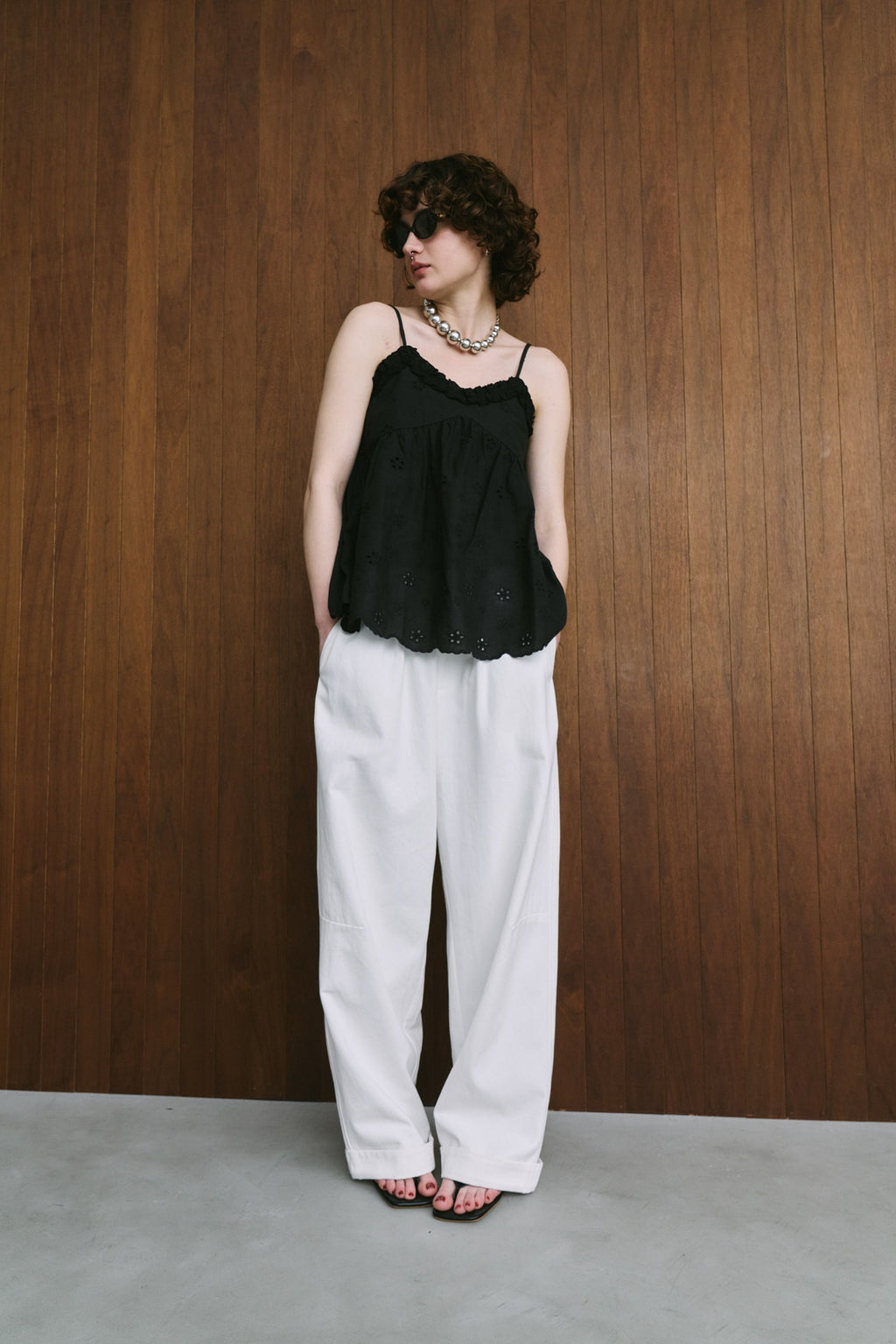 Cotton roll-up curved pants