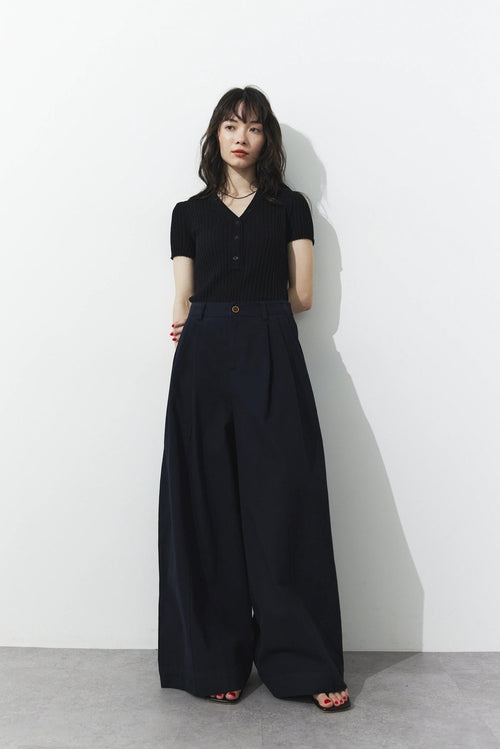 Tucked wide pants