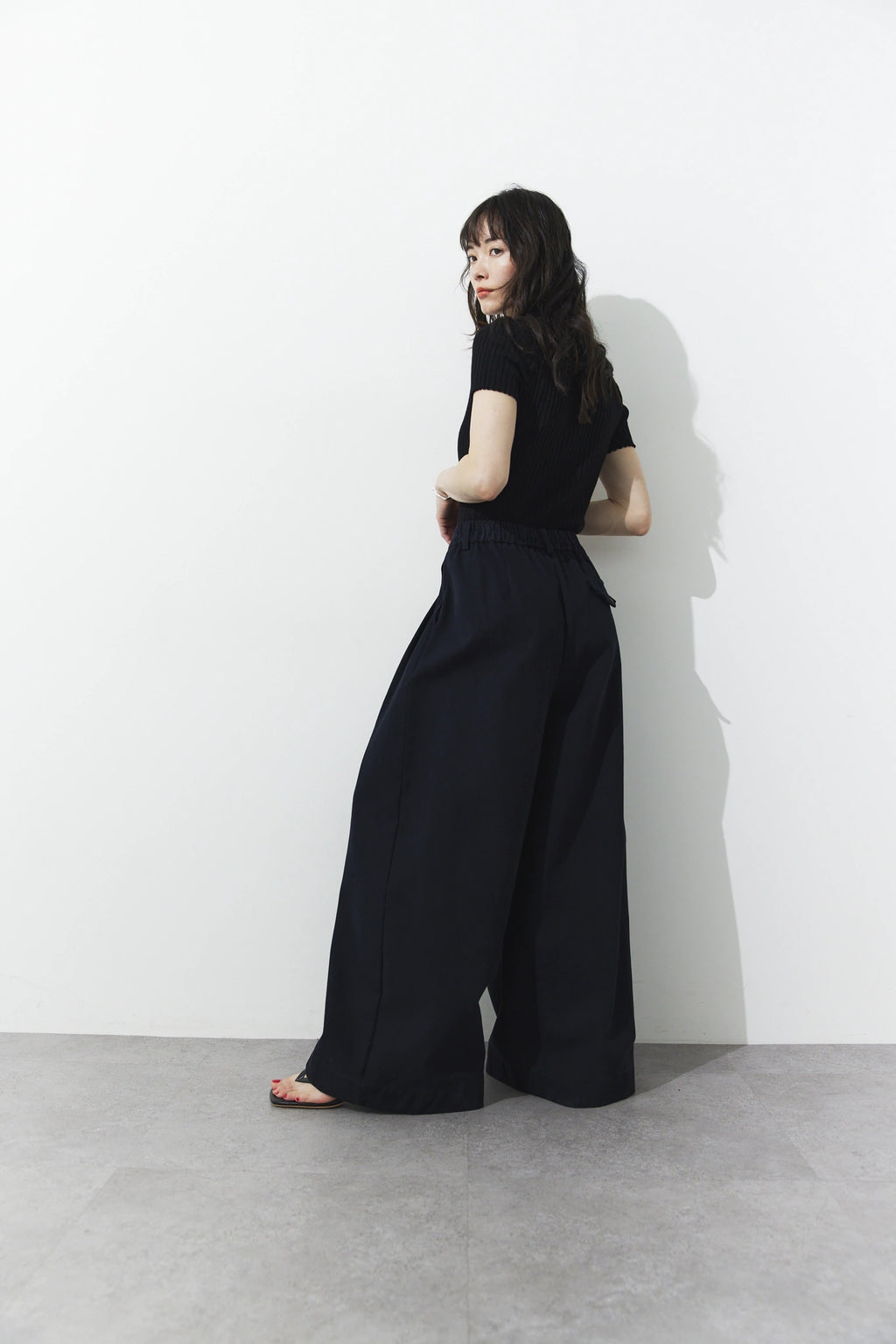 Tucked wide pants