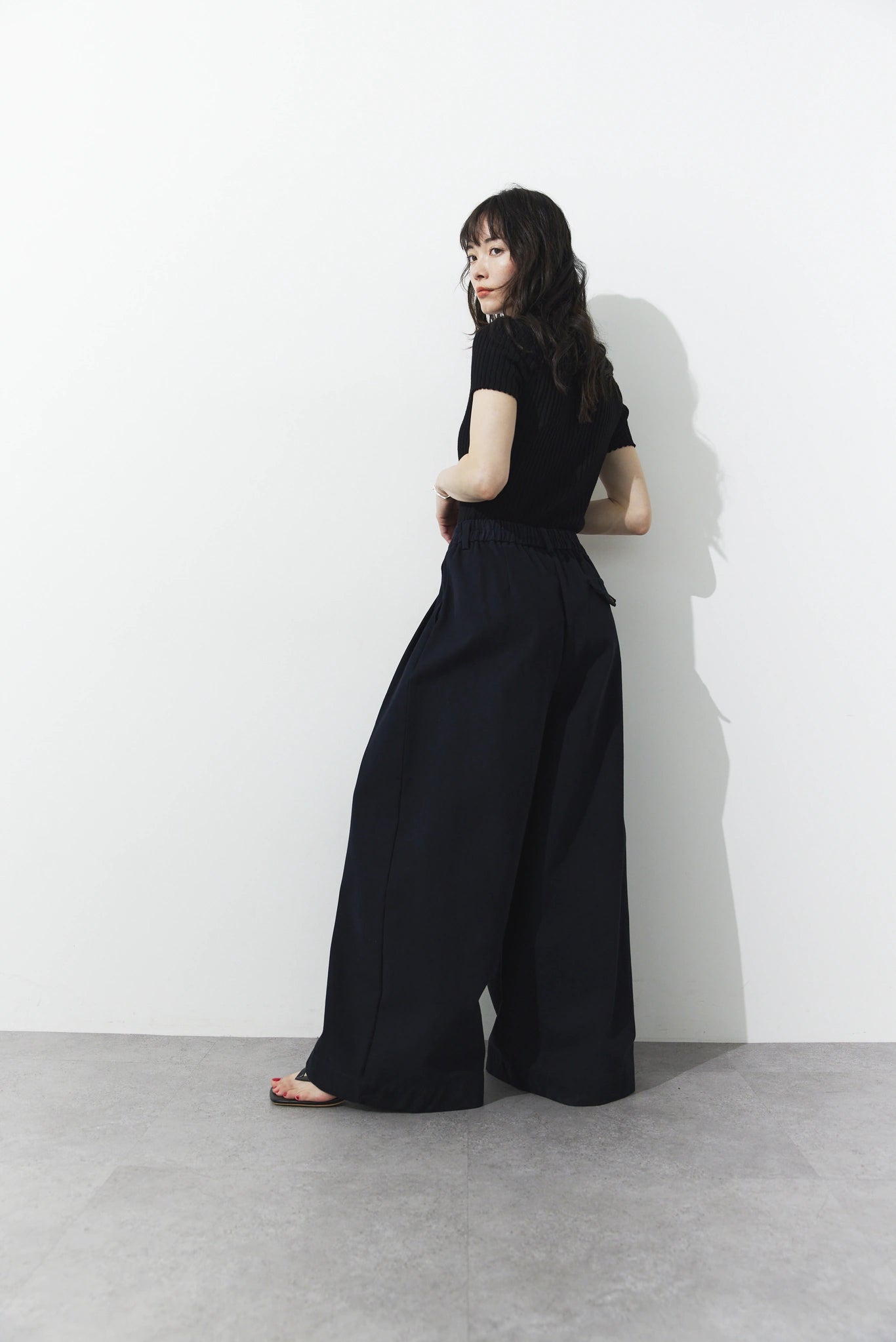 Tucked wide pants