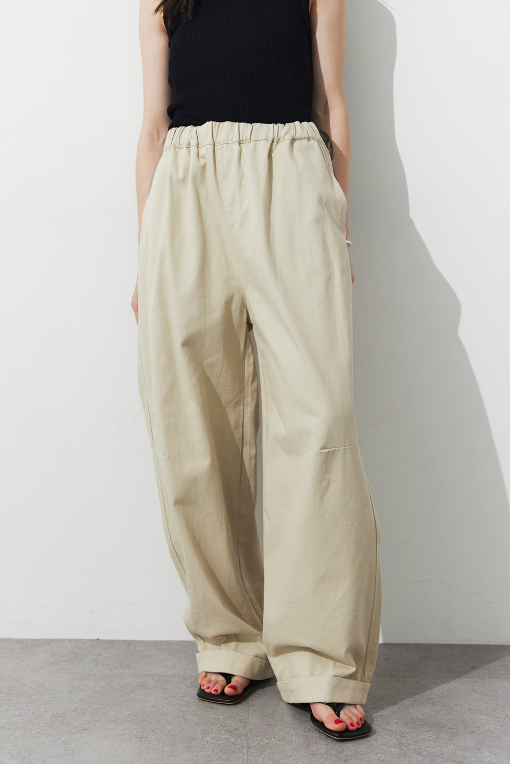Cotton roll-up curved pants