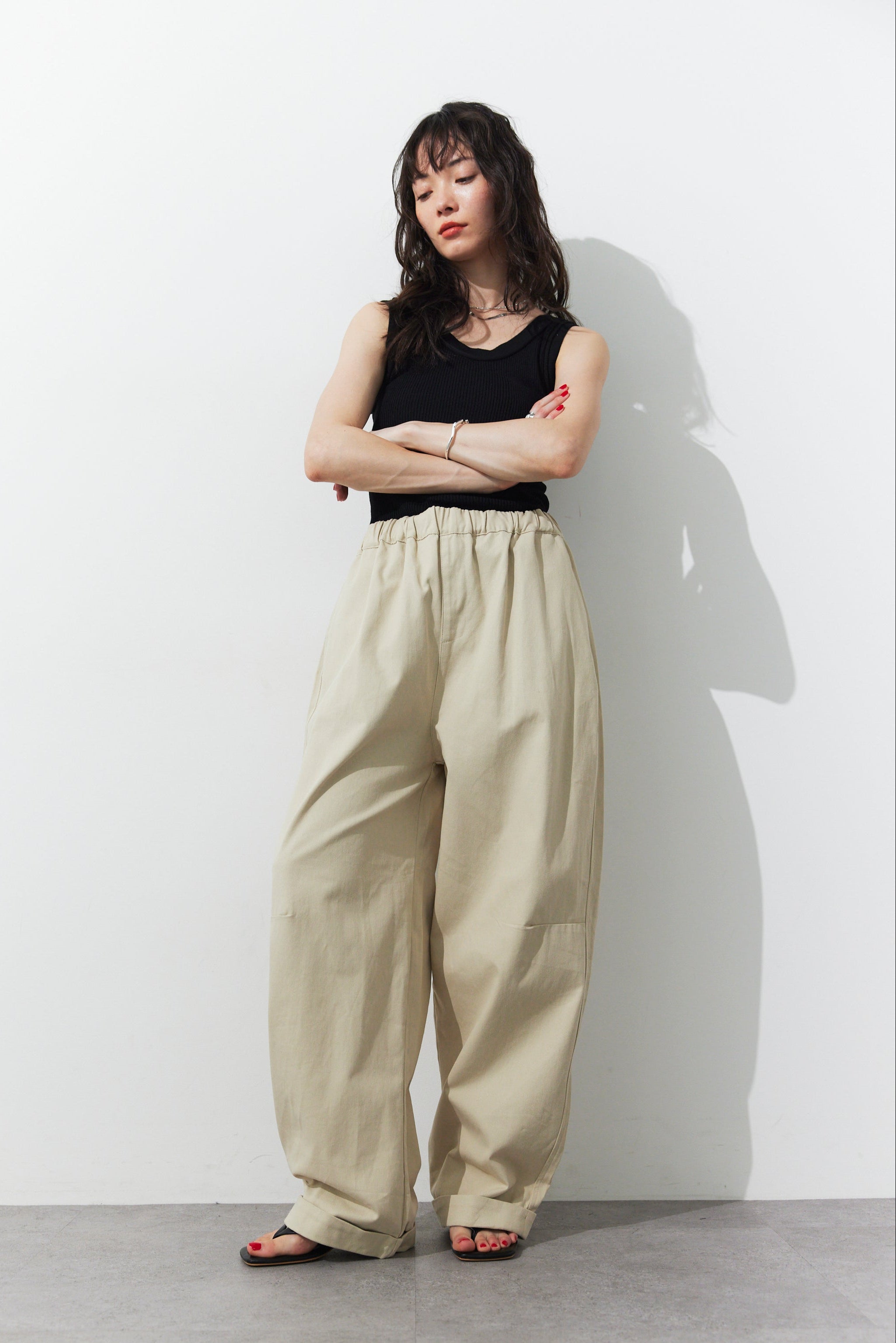 Cotton roll-up curved pants