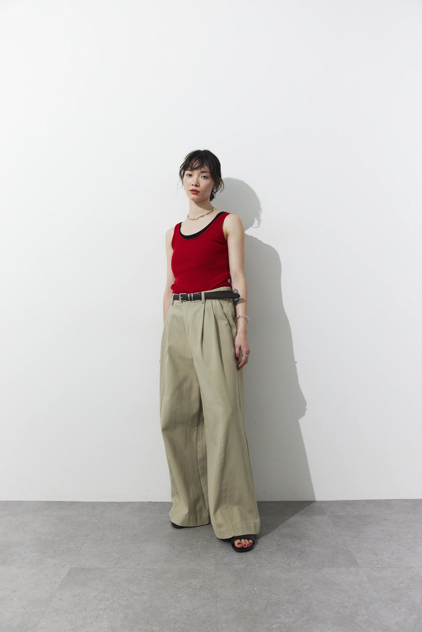 Tucked wide pants