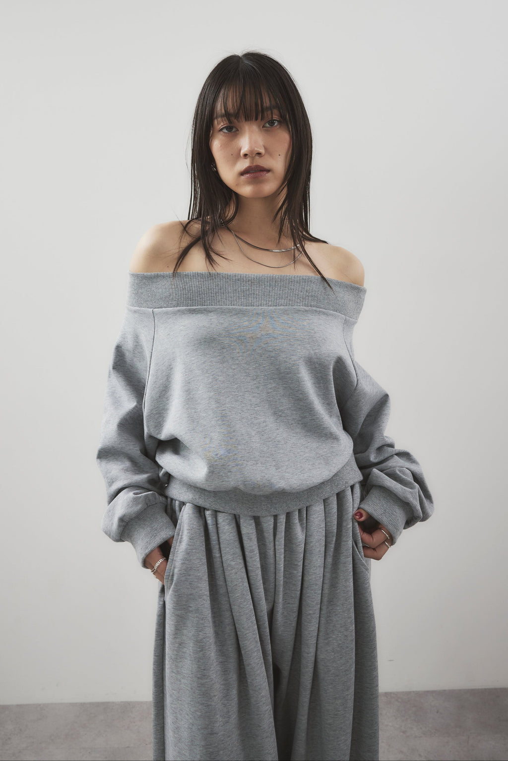Sweatshirt-touch off-shoulder tops